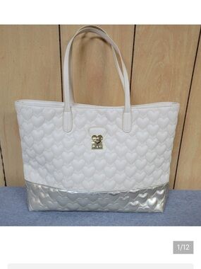 Betsey Johnson White and Silver Heart-Quilted Tote 11x15 Good Size Tote